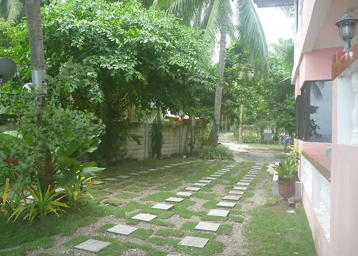 Abf Seaside Tourist Bed & Breakfast 2*